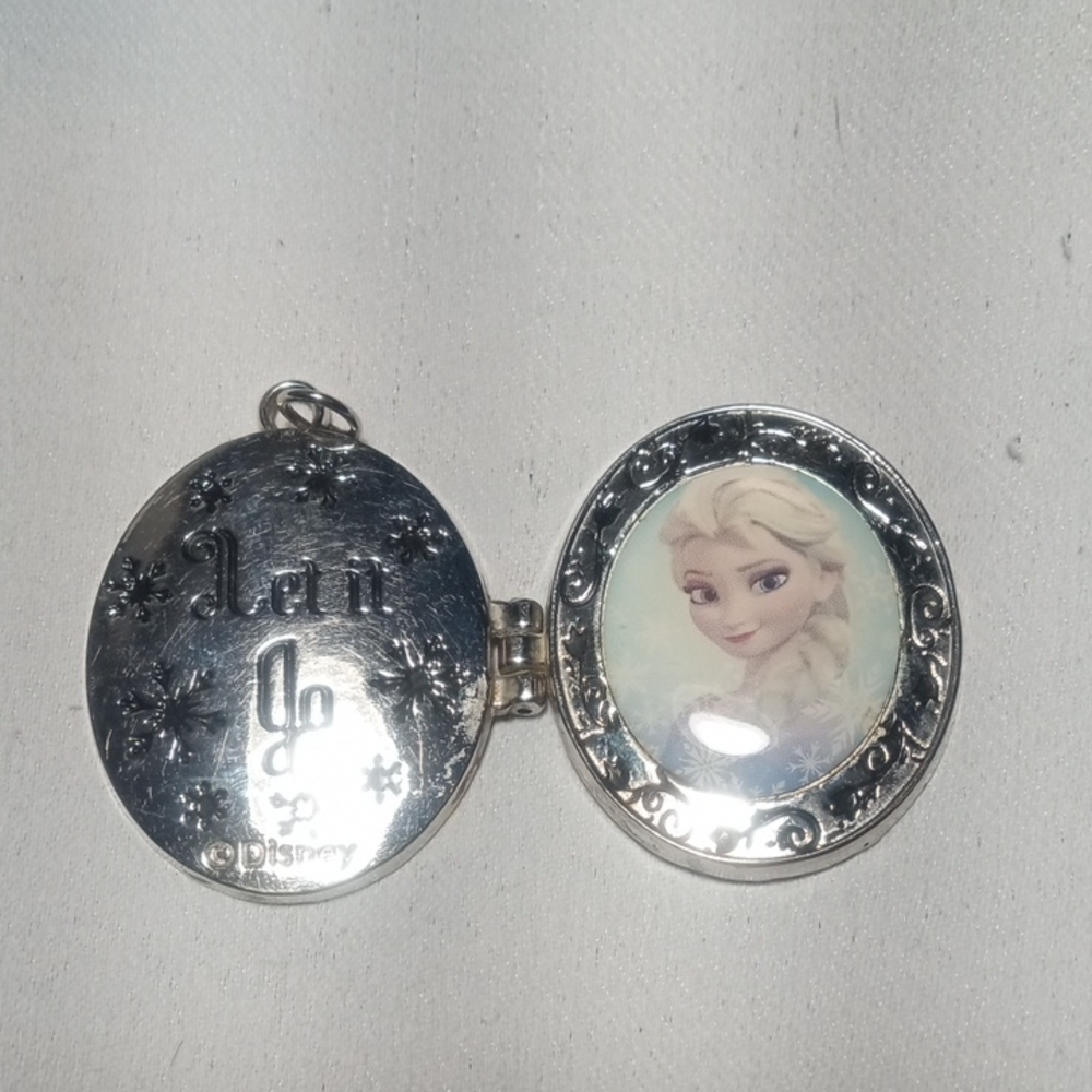 Disney Silver Locket with Elsa Design - Picture 5 of 7